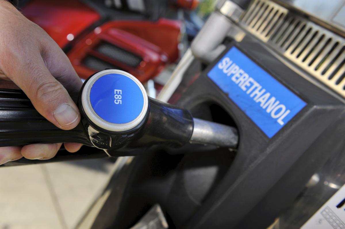 Le Superéthanol-E85 à 0,78€/l retrouve sa compétitivité record début 2025 et renforce sa place de carburant du pouvoir d’achat